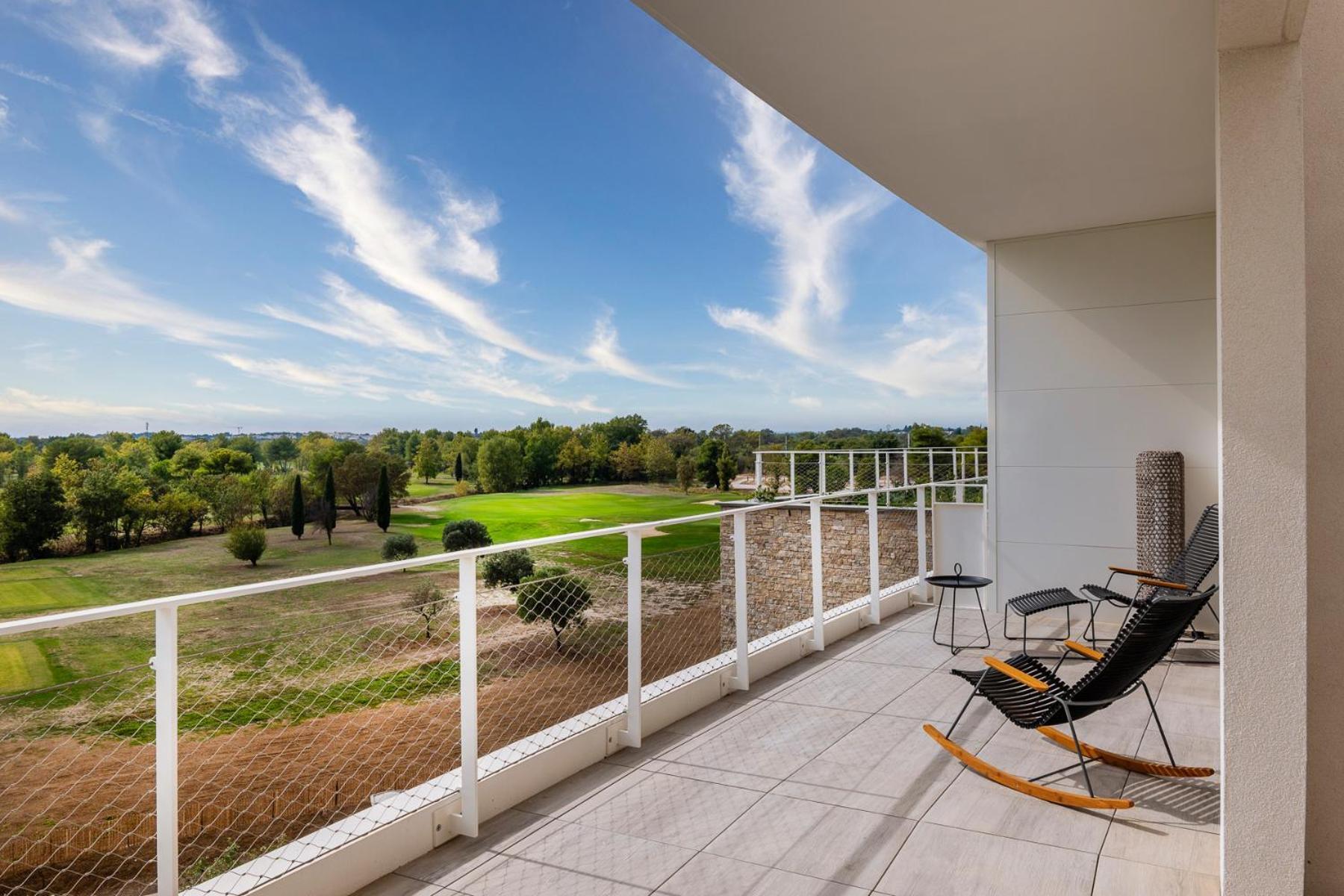 Hotel Horizon Resort Massane Baillargues Exteriör bild
